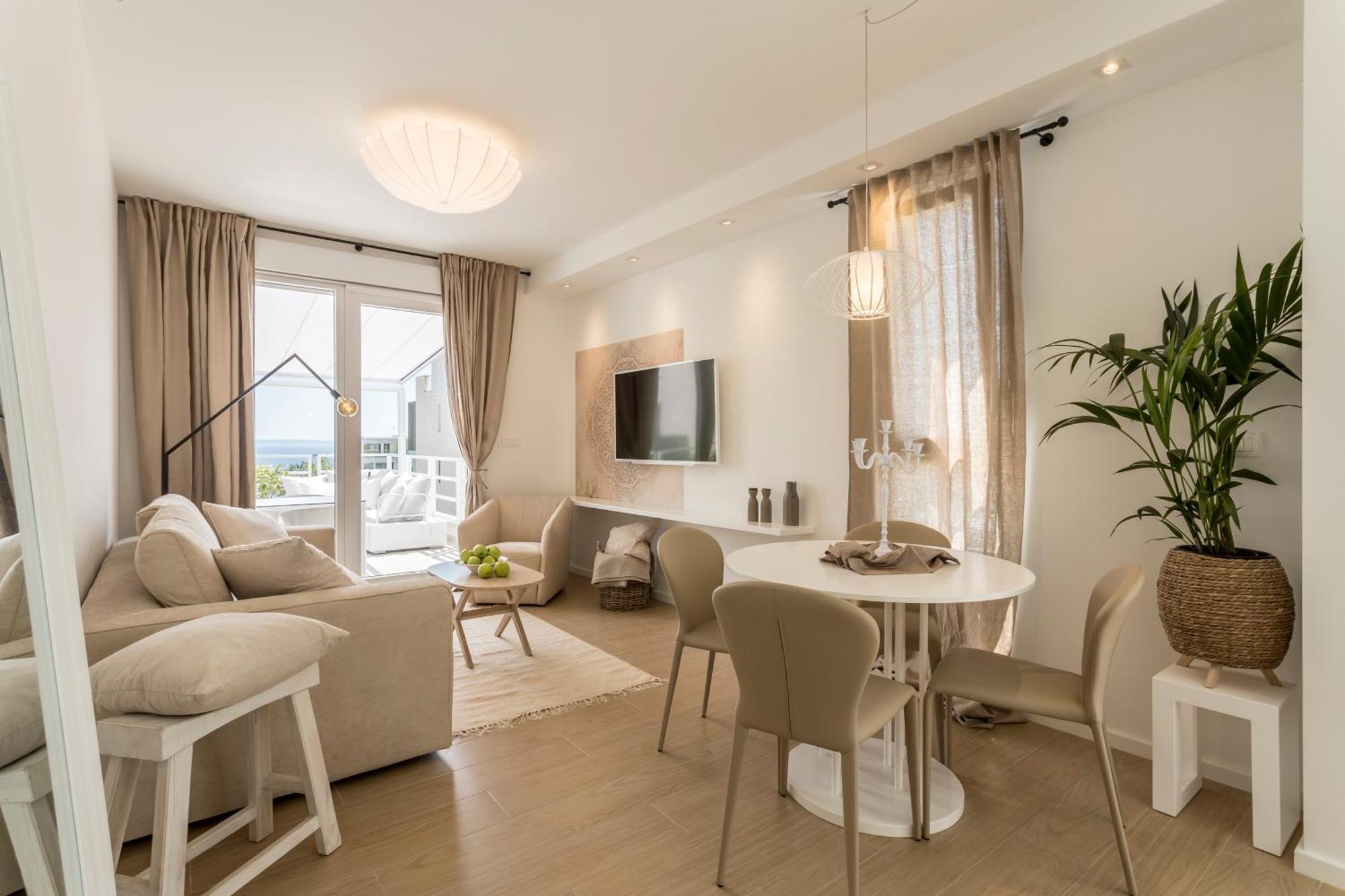 The Pleasurist - Apartment With Private Heated Pool And Terrace 斯普利特 外观 照片